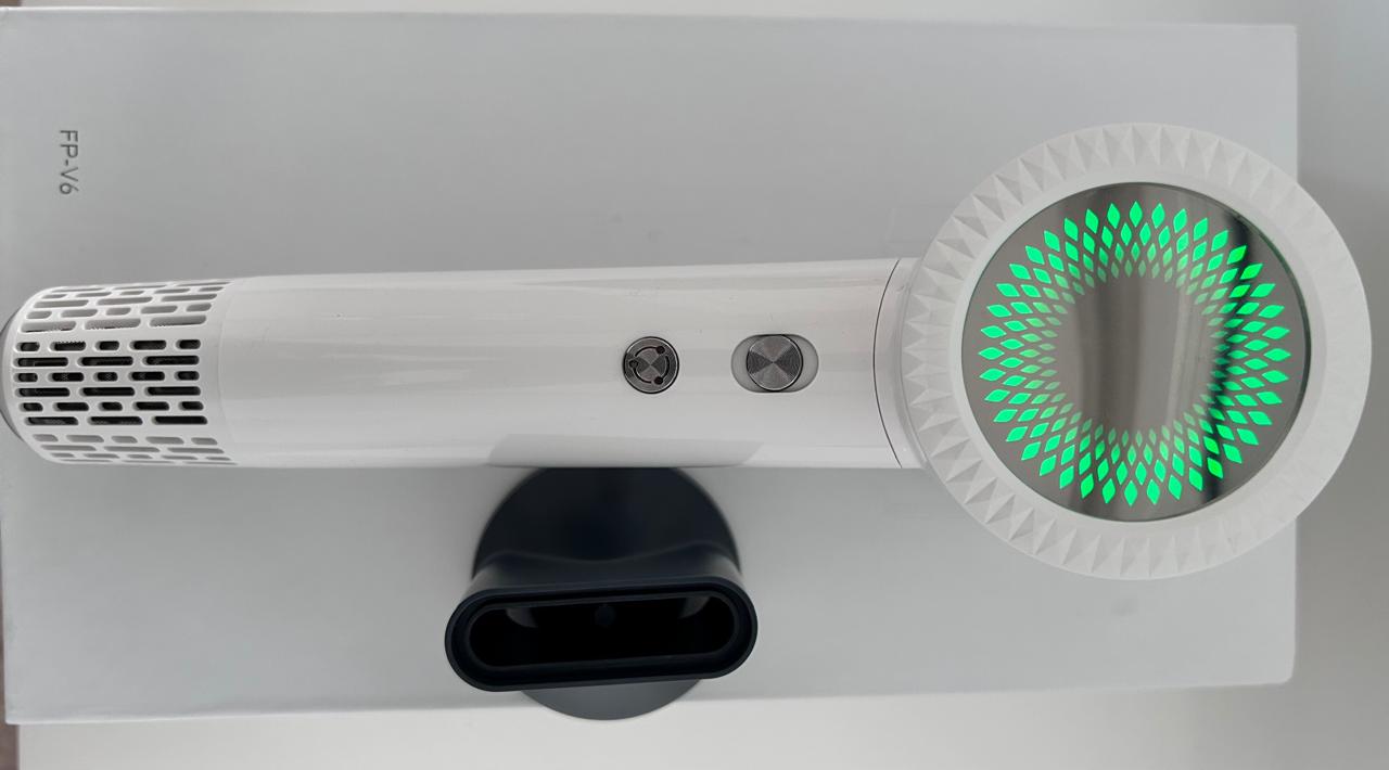 LumiDry Smart hairdyer