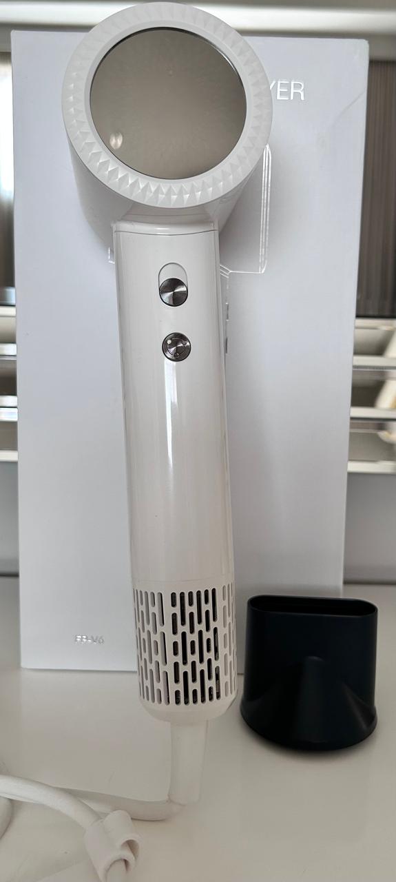 LumiDry Smart hairdyer